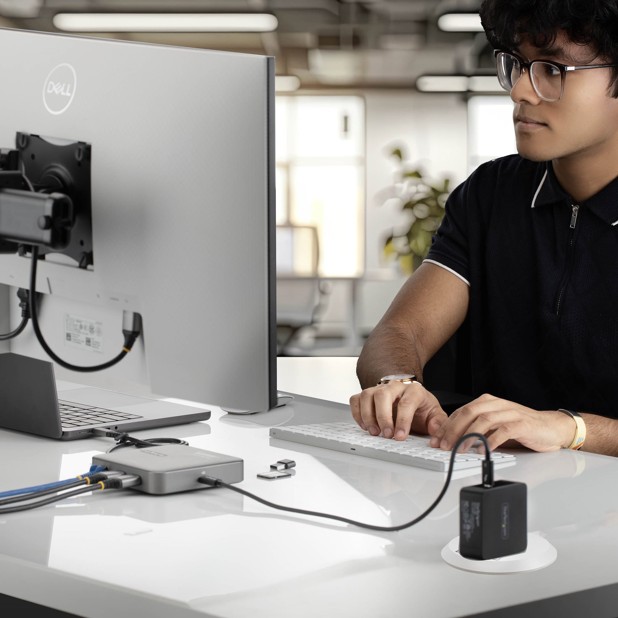 ドッキングステーション／USB-C接続／デュアルモニター／4K60Hz HDMI