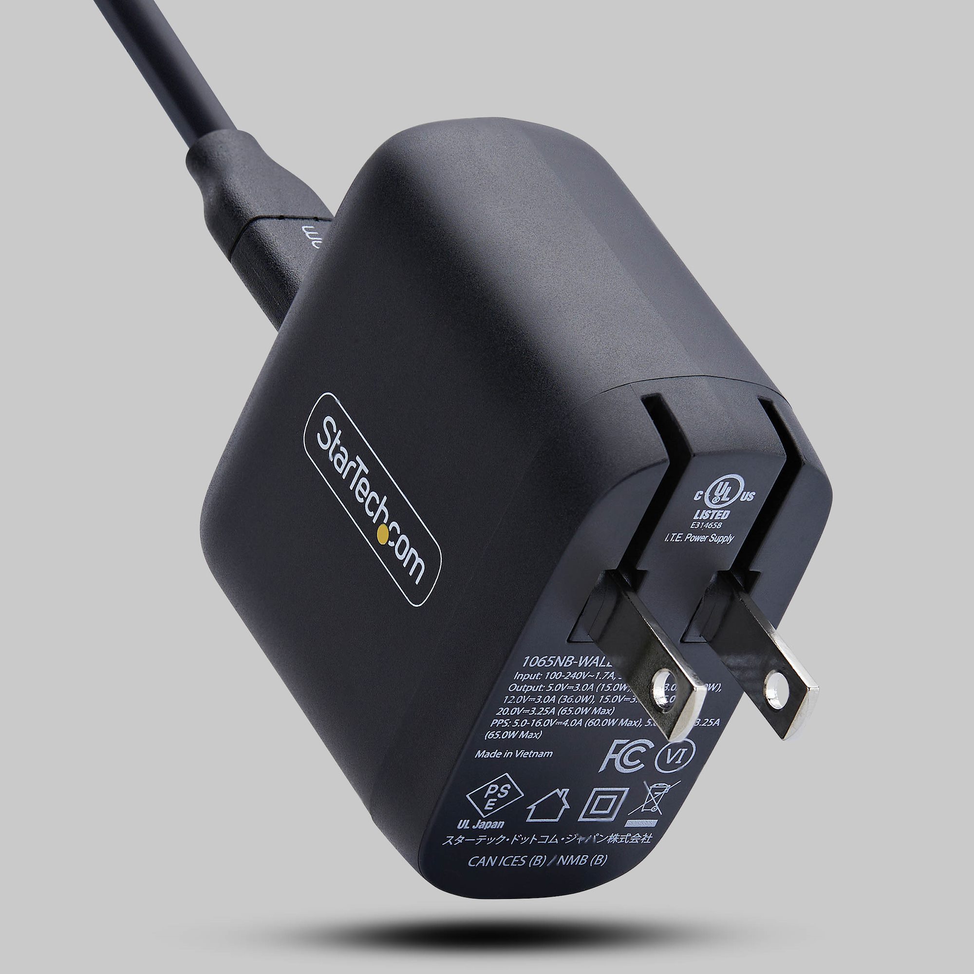 1ポートUSB-C、最大65W、PD対応（5V/9V/15V/20V）、GaN採用、ブラック