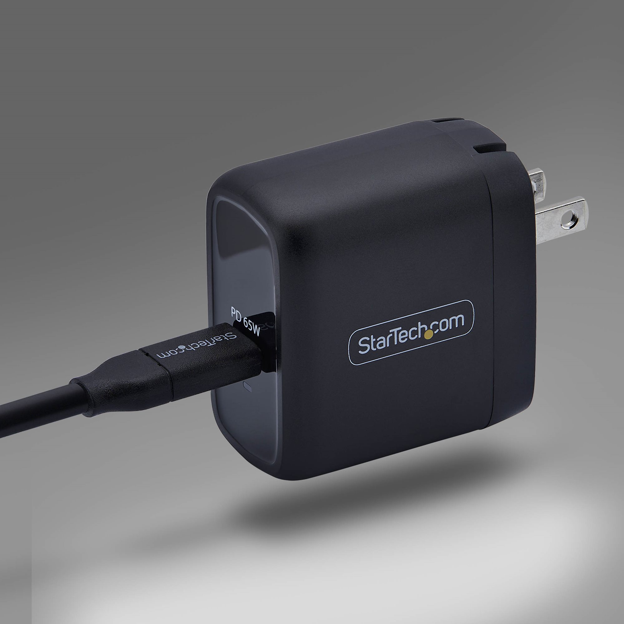 1ポートUSB-C、最大65W、PD対応（5V/9V/15V/20V）、GaN採用、ブラック