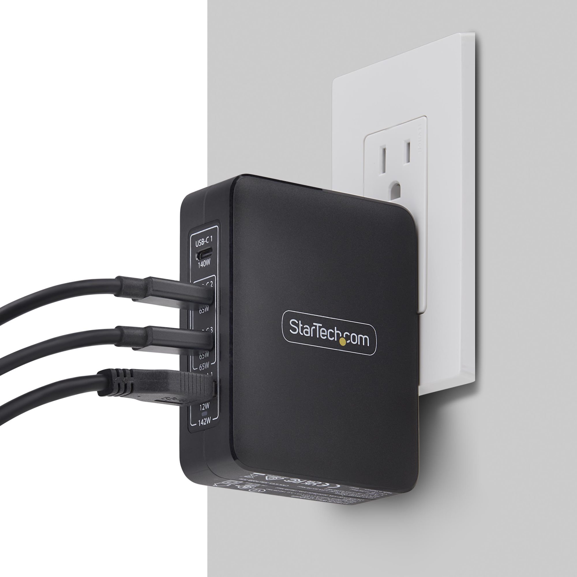 USB充電器／4ポート（3 USB-C +1 USB-A）／最大140W／PD 3.1対応／GaN