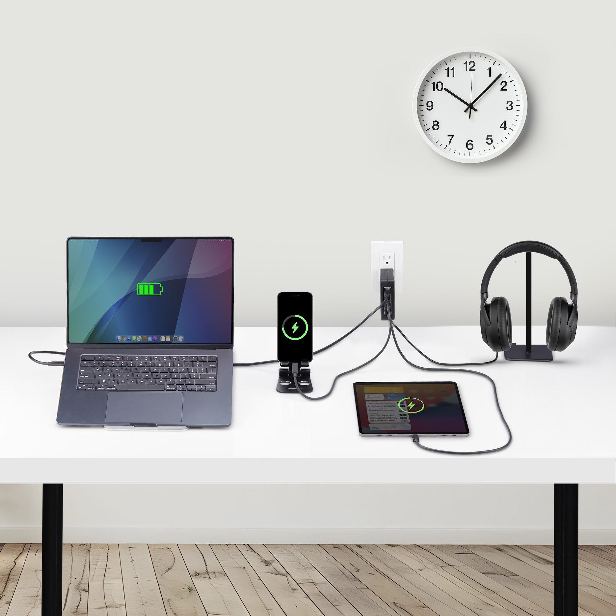 USB充電器／4ポート（3 USB-C +1 USB-A）／最大140W／PD 3.1対応／GaN