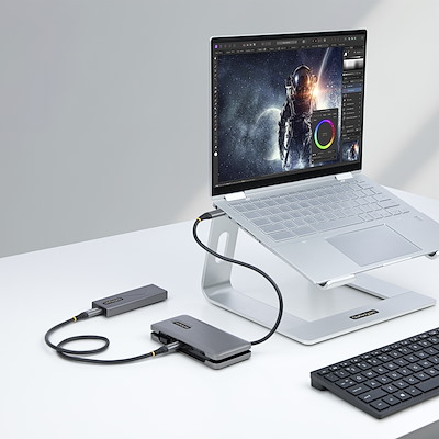 USB-Cハブ／4ポート／1x USB-A & 3x USB-C／USB 3.2 Gen 2 (10Gbps